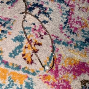 Elegant Pearl and Crystal Necklace